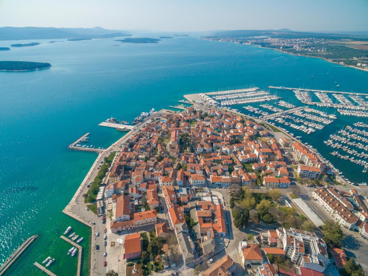 Apartmani Ledenko Biograd Na Moru Extérieur photo