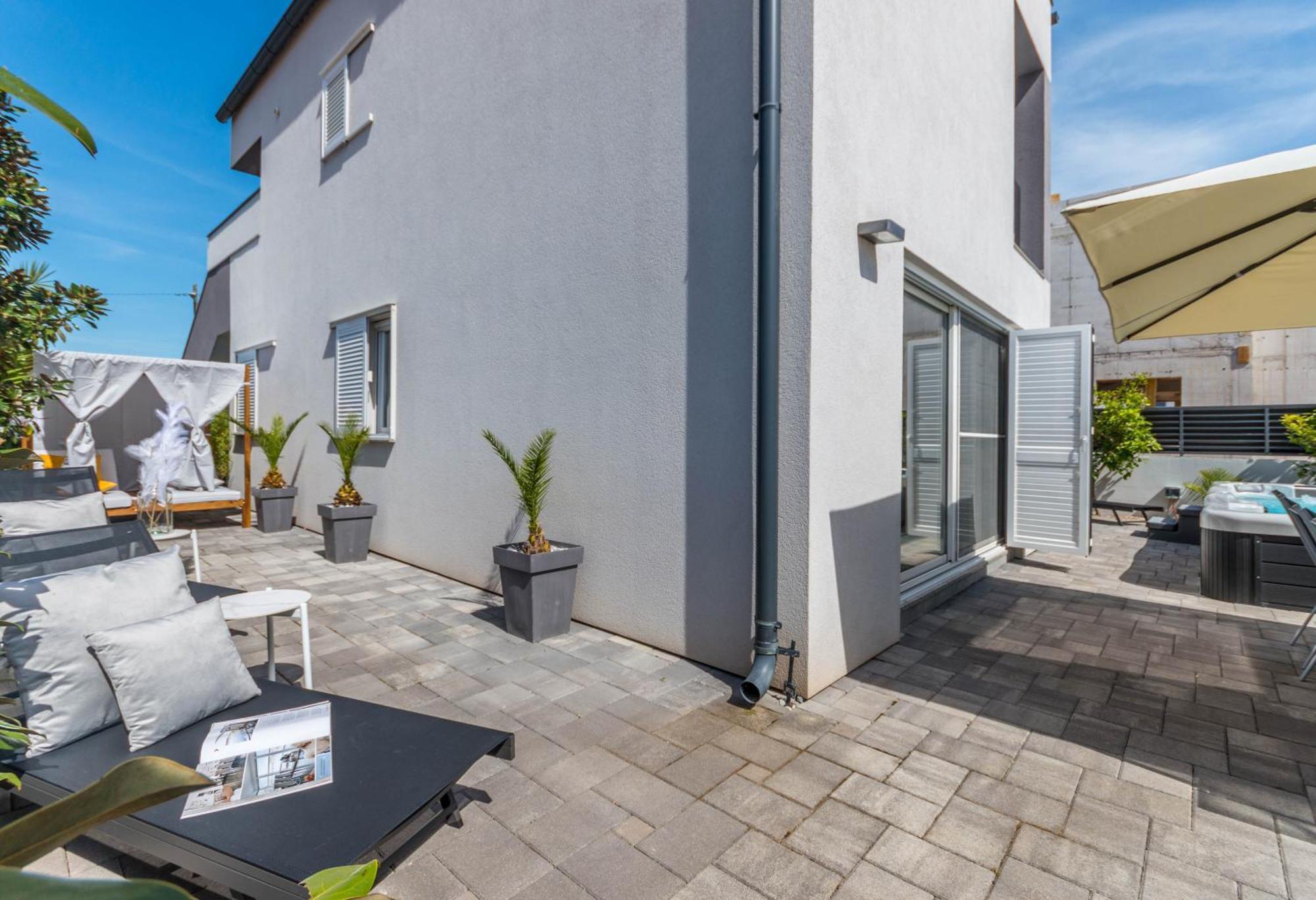 Apartmani Ledenko Biograd Na Moru Extérieur photo